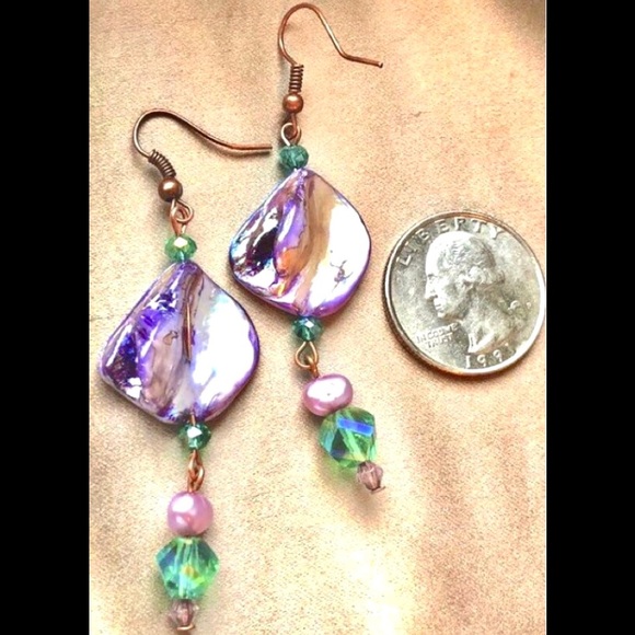 Purple Iridescent Shell Pearl Emerald Green Crystal Mermaid Colors Drop Earrings - Picture 4 of 5